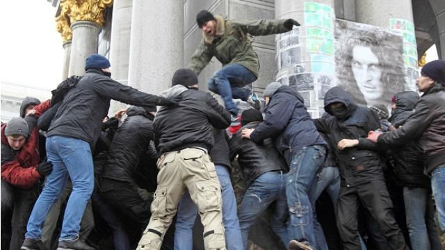 Українці вважають, що "третій майдан" вигідний Росії Українці вважають, що "третій майдан" вигідний Росії