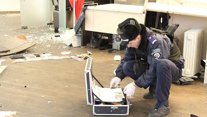 У Києві затримали причетного до погрому у банку У Києві затримали причетного до погрому у банку