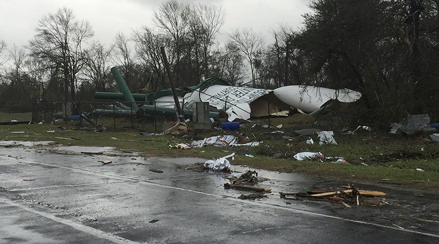 Одразу 7 торнадо вирували у США: жертви та жахливі руйнування Одразу 7 торнадо вирували у США: жертви та жахливі руйнування