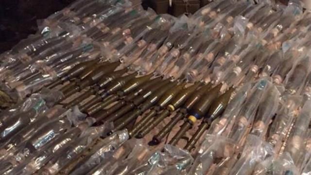 Гранати і набої: величезний арсенал боєприпасів з АТО знайшли на Київщині 
