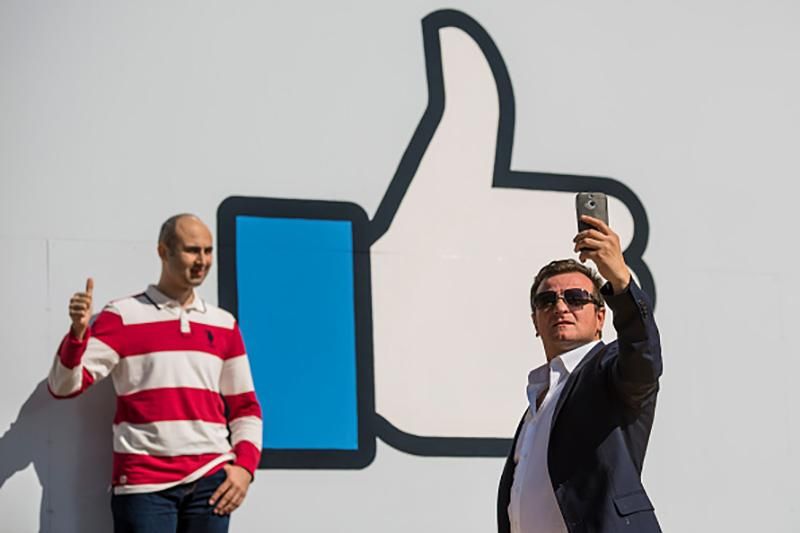 Не одним лайком. Facebook теперь будет говорить "Опа" и "Хаха" Не одним лайком. Facebook теперь будет говорить "Опа" и "Хаха"