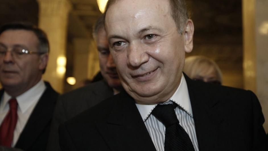 Еще один член "семьи" Януковича вышел окончательно сухим из воды Еще один член "семьи" Януковича вышел окончательно сухим из воды