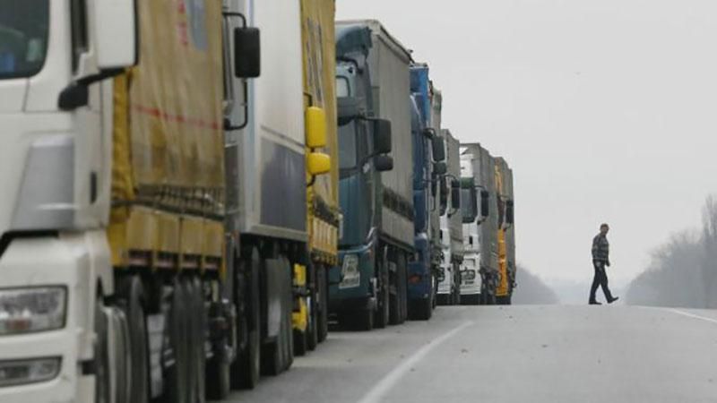Украина и Россия возобновили грузовые автоперевозки