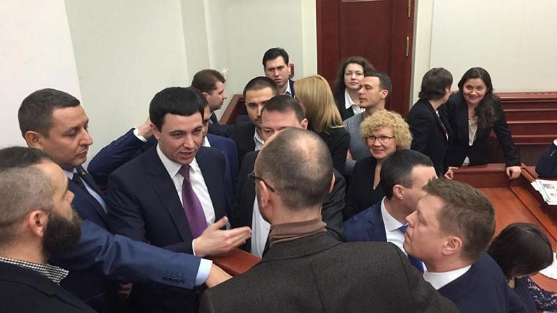 "Самопомич" заблокировала президиум Киевсовета