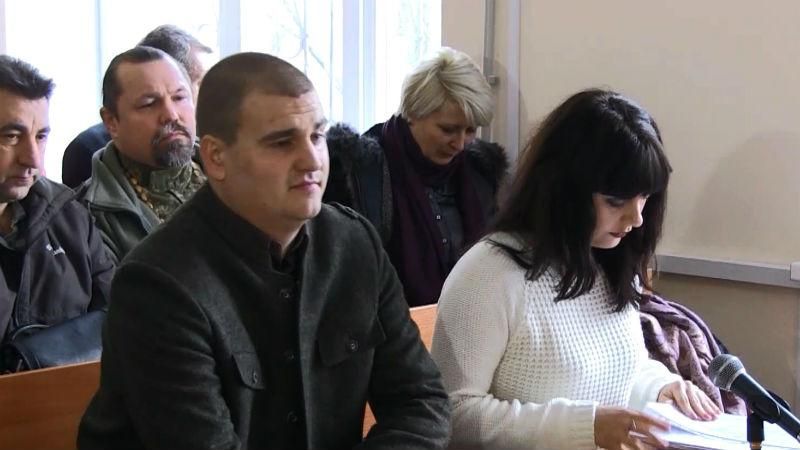 Нові подробиці резонансної справи псевдоволонтера: зловмисник пов'язаний із "ДНР" Нові подробиці резонансної справи псевдоволонтера: зловмисник пов'язаний із "ДНР"