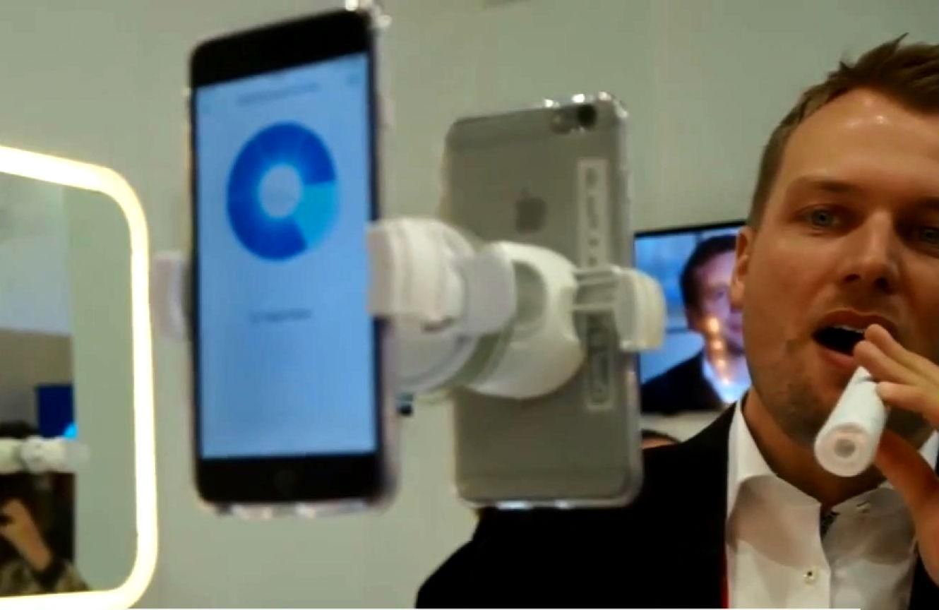 Винайдений новий вид Wi-Fi, "розумна" зубна щітка стежитиме за чищенням зубів