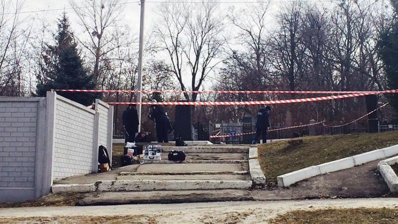 ТОП-новини: резонасне вбивство у Харкові, чутки про відставку Яценюка ТОП-новини: резонасне вбивство у Харкові, чутки про відставку Яценюка