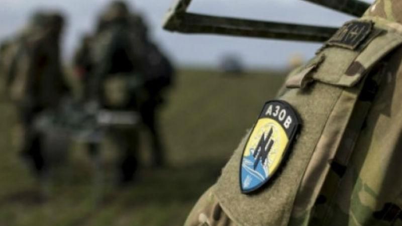 Мужчина притворялся бойцом "Азова" чтобы знакомиться с девушками Мужчина притворялся бойцом "Азова" чтобы знакомиться с девушками