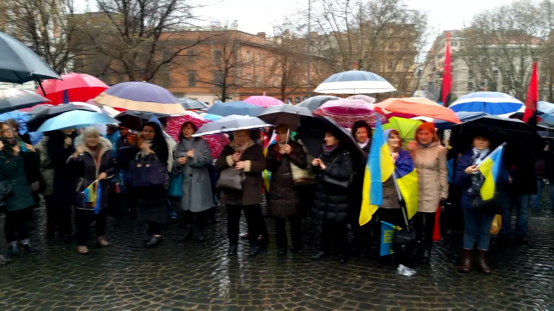 В Риме провели манифестацию к годовщине начала оккупации Крыма