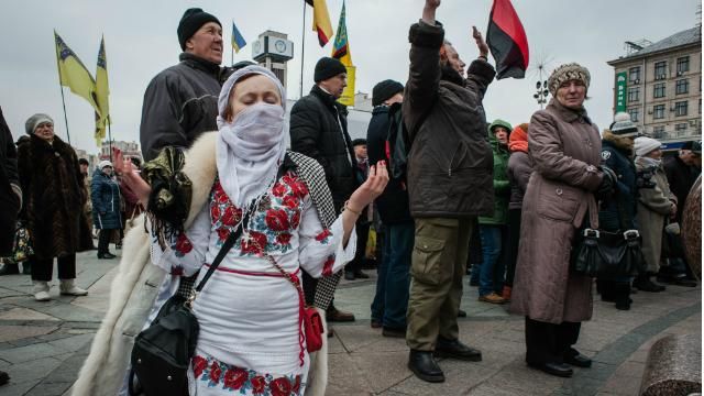 Топ-новости: вече на Майдане, кто получил "Оскара" Топ-новости: вече на Майдане, кто получил "Оскара"