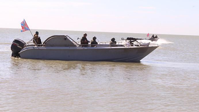 Донецькі бойовики створюють свій "флот", — Тимчук Донецькі бойовики створюють свій "флот", — Тимчук