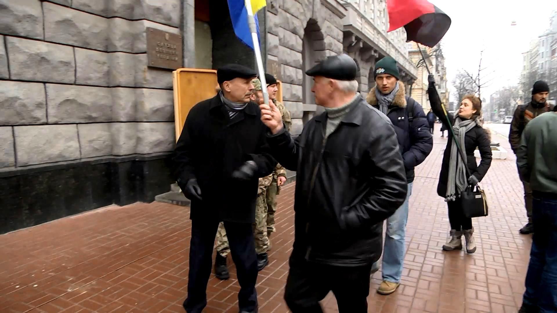 "Азов" прекратил пикетирование СБУ "Азов" прекратил пикетирование СБУ