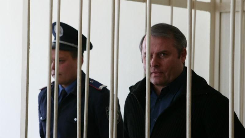 Скандальний депутат-вбивця Лозінський вийде на волю завдяки "закону Савченко" 