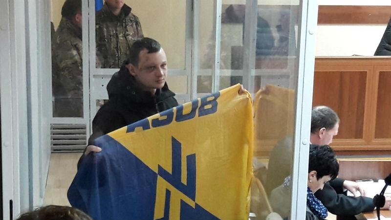 Краснова госпитализировали прямо из зала суда: заседание перенесли на завтра Краснова госпитализировали прямо из зала суда: заседание перенесли на завтра