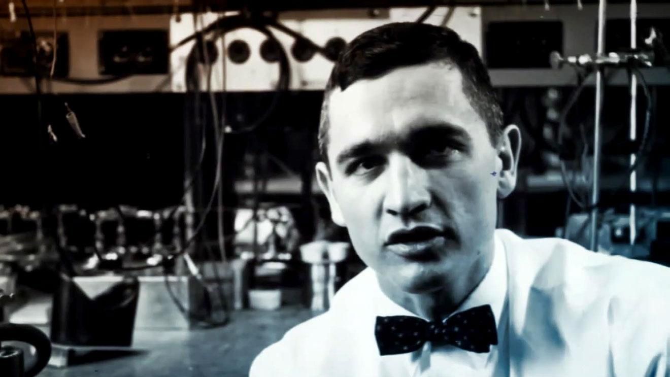 Ник Холоньяк — украинец, который совершил революцию освещения Ник Холоньяк — украинец, который совершил революцию освещения