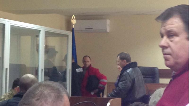 Краснова снова повезли в больницу из зала суда Краснова снова повезли в больницу из зала суда