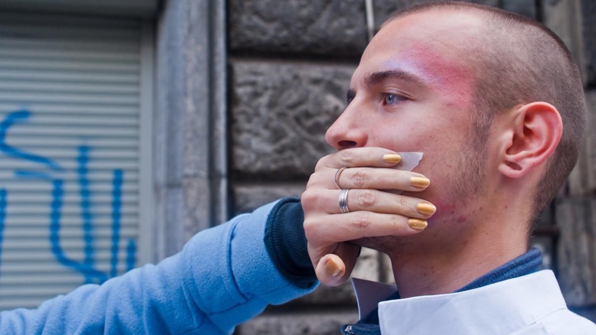 В Євросоюзі підтримують заборону українським чиновникам критикувати владу В Євросоюзі підтримують заборону українським чиновникам критикувати владу