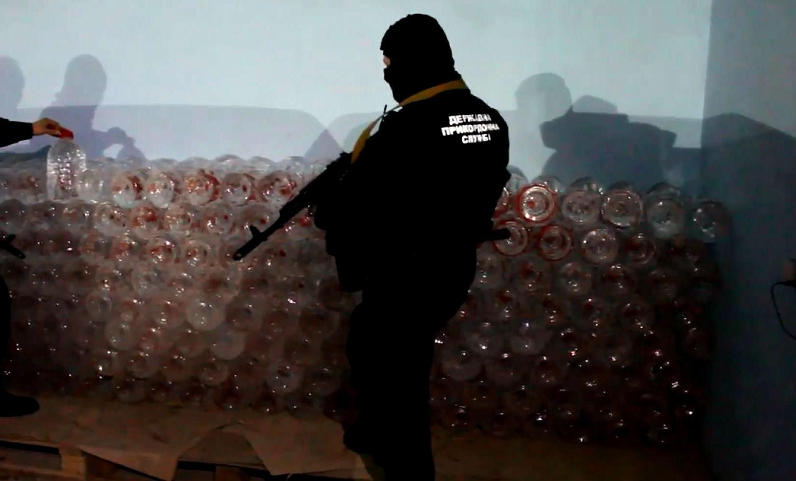 Море алкоголю конфіскували силовики на Одещині