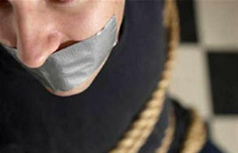 У Києві посеред білого дня намагалися викрасти чоловіка У Києві посеред білого дня намагалися викрасти чоловіка