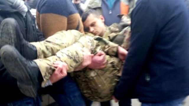 ТОП-новини. Суд над непритомним Красновим, патрульні затримали нову білявку-скандалістку ТОП-новини. Суд над непритомним Красновим, патрульні затримали нову білявку-скандалістку