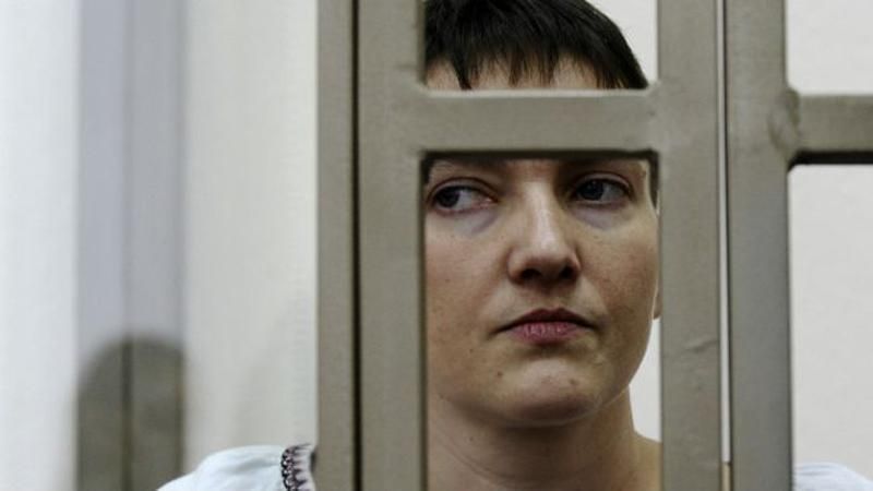 Российский писатель предположил, что Кремль хочет смерти Савченко