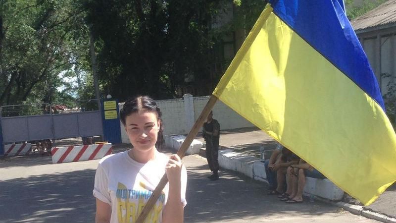 Я вільна! – Приходько заспівала надихаючу пісню про Савченко