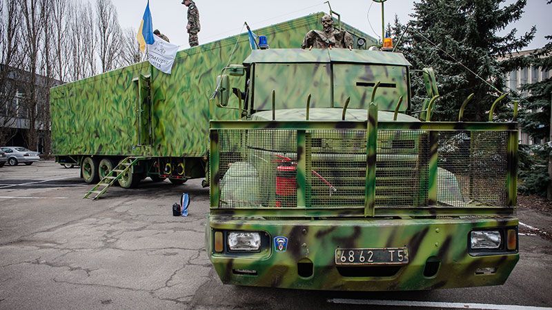 Для бійців АТО розробили унікальний мобільний комплекс Для бійців АТО розробили унікальний мобільний комплекс