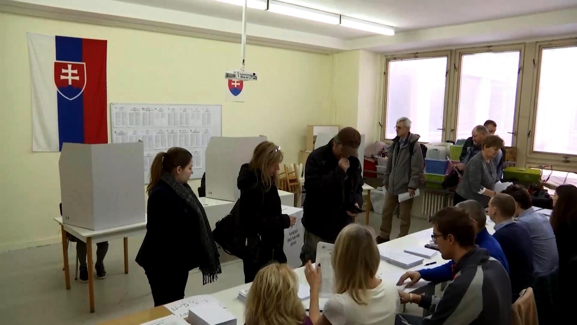 Партия премьера и пророссийская сила прошли в парламент в Словакии