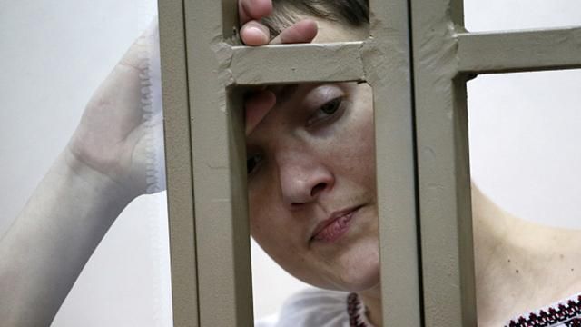 Турчинов просит Савченко не дать повода для радости "кровавому тирану" Турчинов просит Савченко не дать повода для радости "кровавому тирану"