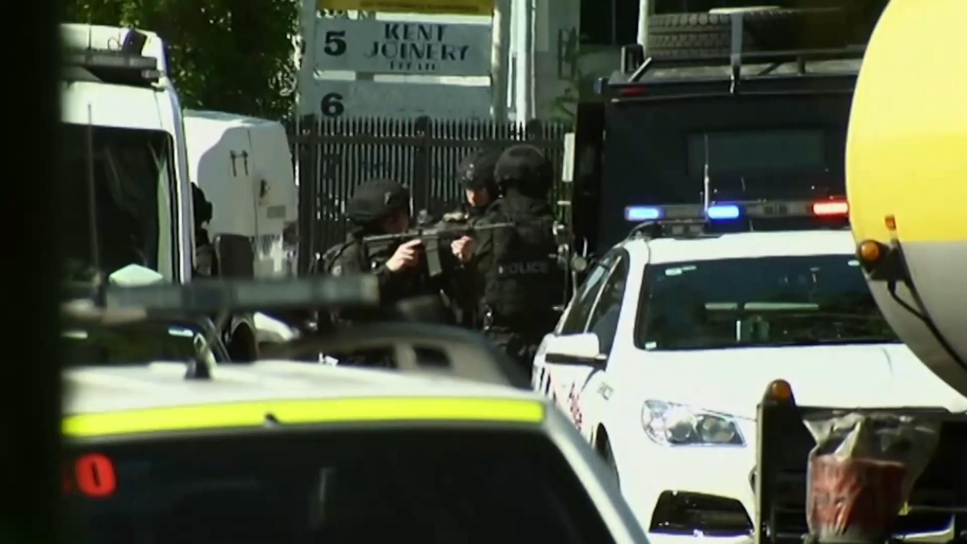 Заложники и жертвы: в Австралии произошла стрельба Заложники и жертвы: в Австралии произошла стрельба