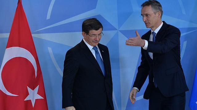 Столтенберг звинуватив Росію в напливі біженців з Сирії Столтенберг звинуватив Росію в напливі біженців з Сирії