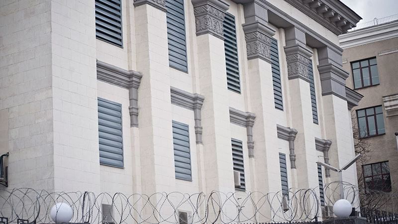 Співробітники посольства Росії в Києві переїхали, — Найєм Співробітники посольства Росії в Києві переїхали, — Найєм