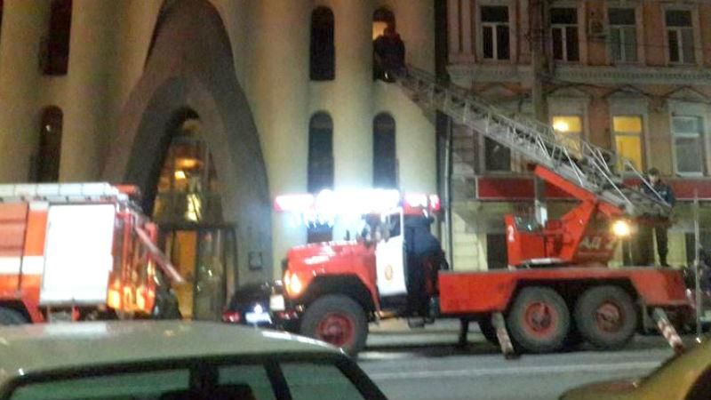 В центре Днепропетровска загорелся отель В центре Днепропетровска загорелся отель