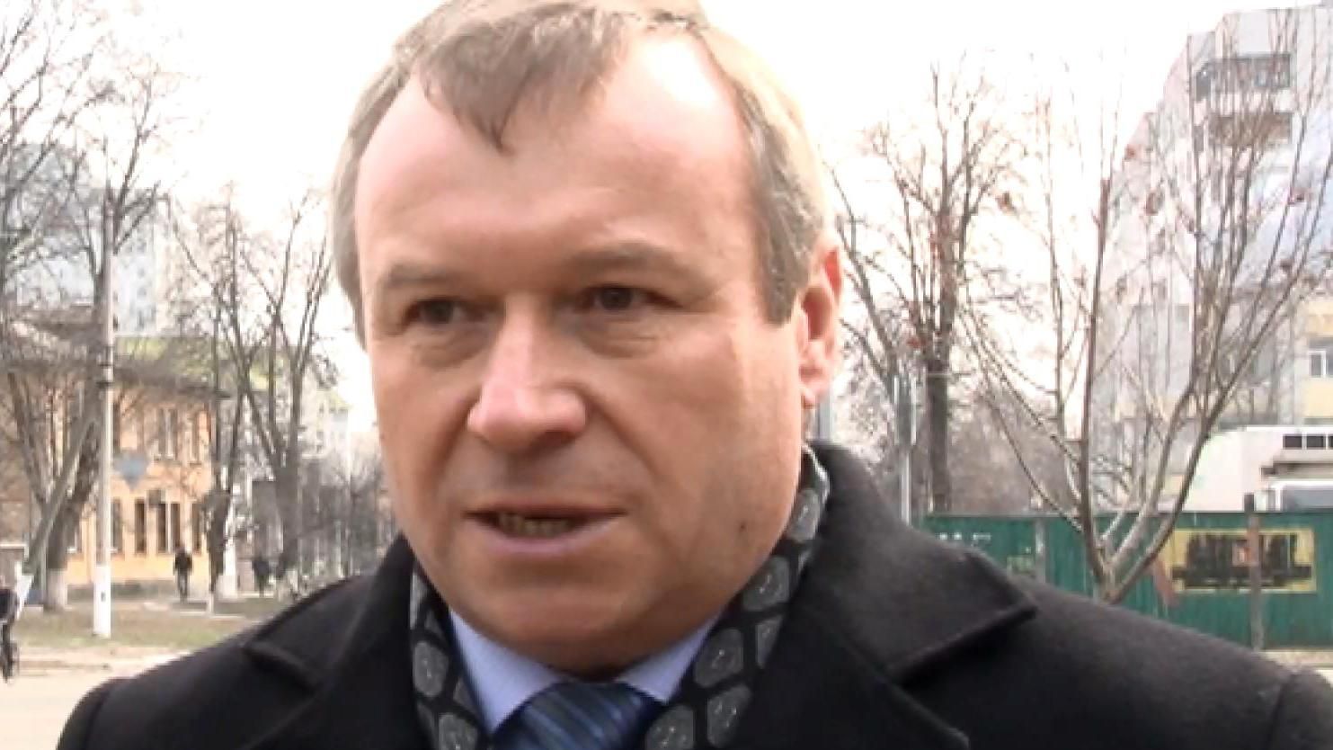 Суддя влаштував стрілянину в центрі Черкас Суддя влаштував стрілянину в центрі Черкас