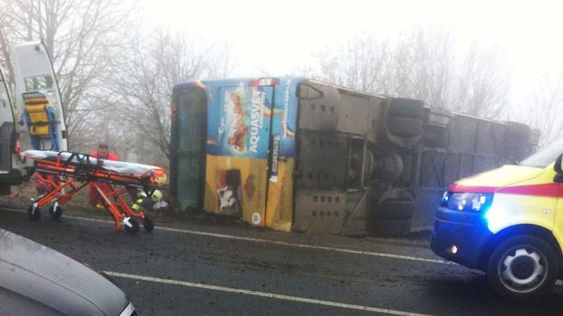 Автобус з дітьми перекинувся в Чехії Автобус з дітьми перекинувся в Чехії