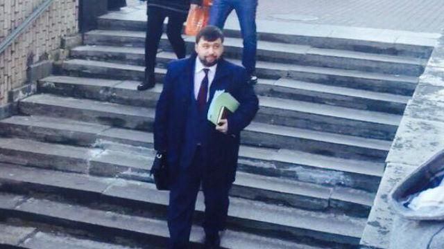 Террориста Пушилина застукали возле администрации Путина Террориста Пушилина застукали возле администрации Путина