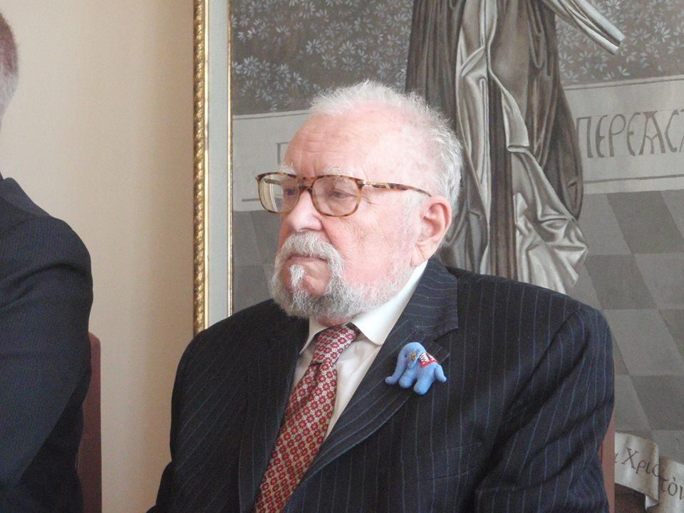 Савченко открыла нам глаза на то, как защищать свое достоинство, — Попович Савченко открыла нам глаза на то, как защищать свое достоинство, — Попович