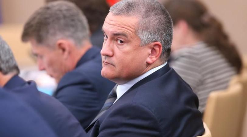 Аксенов объяснил, как благодаря Януковичу чувствует себя легитимным Аксенов объяснил, как благодаря Януковичу чувствует себя легитимным