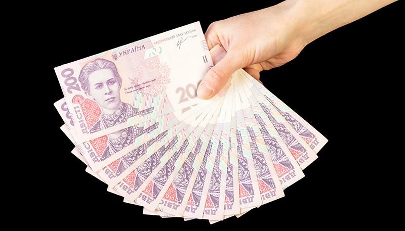 Тимчасове зміцнення і знову падіння: офіційний курс гривні на 12 березня Тимчасове зміцнення і знову падіння: офіційний курс гривні на 12 березня