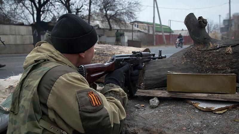 Танки, САУ, минометы: террористы активизировались после переговоров в Минске Танки, САУ, минометы: террористы активизировались после переговоров в Минске
