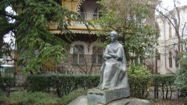 В Крыму "репрессировали" Лесю Украинку В Крыму "репрессировали" Лесю Украинку