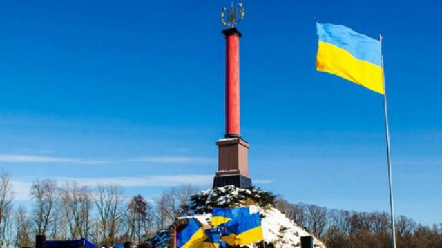 На резонансне закриття музею героїв Крут відреагував  Полторак 