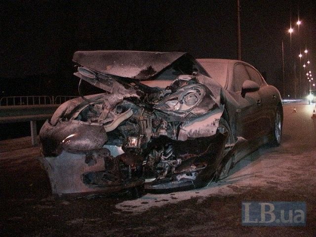 Экс-секретарь Киевсовета попал в жуткое ДТП на Porsche: появились фото