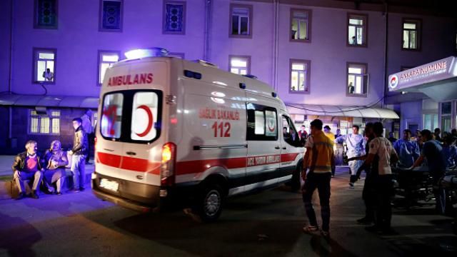 З’явились перші дані про жертв кривавого теракту в Анкарі: десятки загиблих (18+)