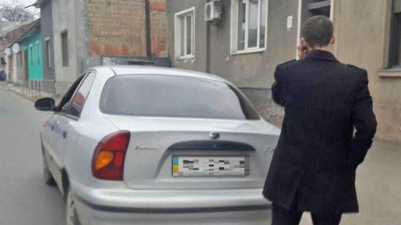Полиция задержала пьяного прокурора, который ездил за рулем в Мукачево