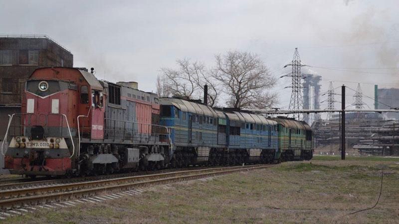 "Азовсталь" вынуждена заправлять тепловозы "Укрзализныци", — гендиректор "Азовсталь" вынуждена заправлять тепловозы "Укрзализныци", — гендиректор