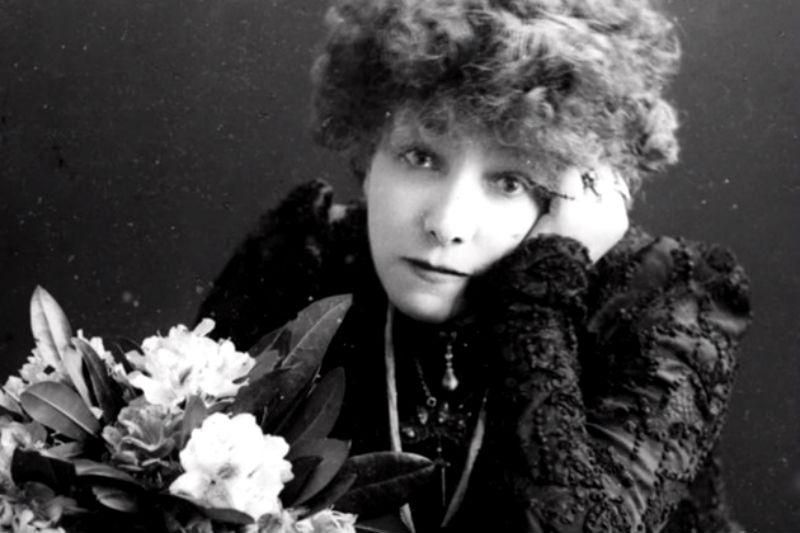 Цікавий факт: чому люди на старих фотографіях ніколи не посміхались Цікавий факт: чому люди на старих фотографіях ніколи не посміхались