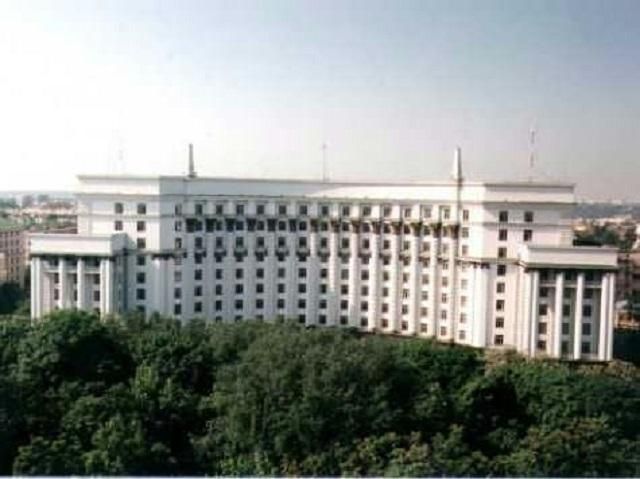 Фракции выбирают премьера из двух кандидатов, — политолог Фракции выбирают премьера из двух кандидатов, — политолог