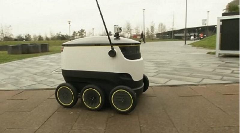 На улицах Лондона появились первые роботы-курьеры На улицах Лондона появились первые роботы-курьеры