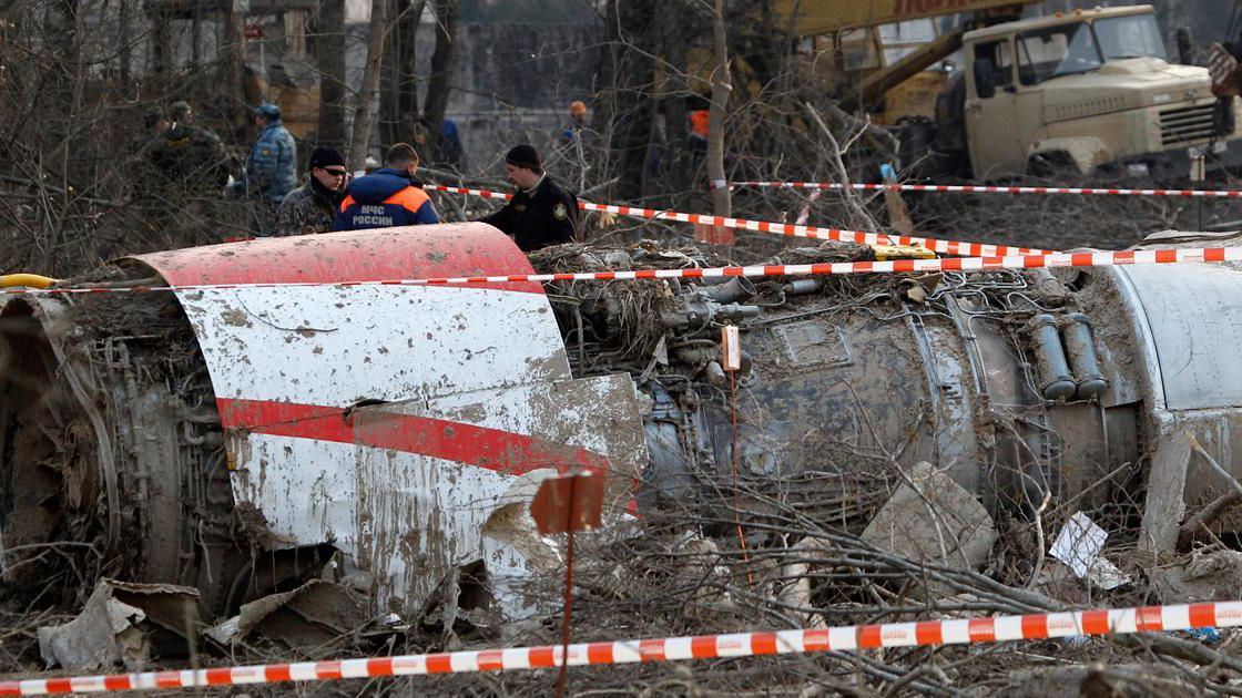 В России нашли причину, чтобы не отдавать Польше остатки самолета Качиньского В России нашли причину, чтобы не отдавать Польше остатки самолета Качиньского